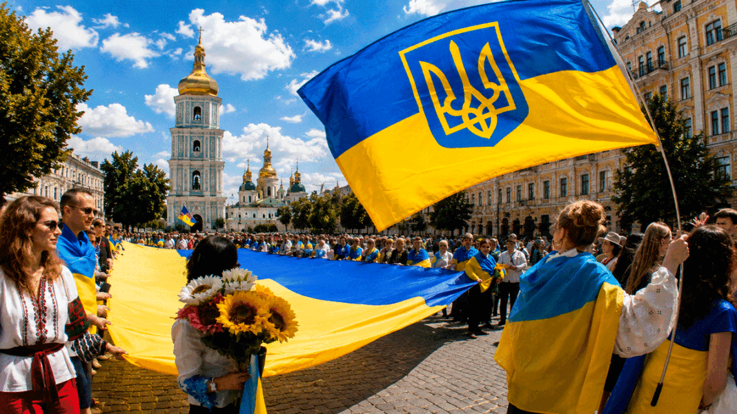 9 фотофактів про український прапор: історія у світлинах